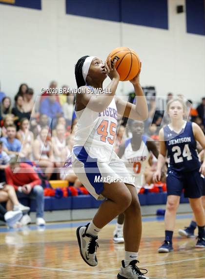 Thumbnail 1 in Jemison @ Chilton County photogallery.