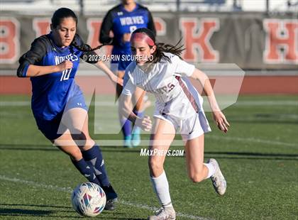 Thumbnail 3 in Desert Mountain vs Chandler (Coyote Classic Tournament) photogallery.