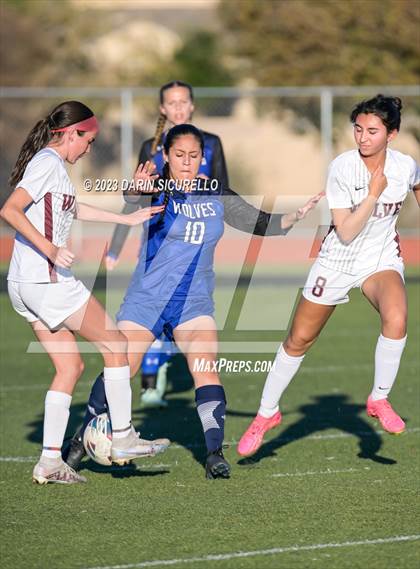 Thumbnail 3 in Desert Mountain vs Chandler (Coyote Classic Tournament) photogallery.