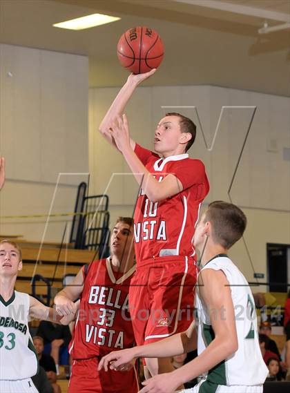 Thumbnail 1 in Bella Vista vs. Ponderosa (Trojan Toss-Up) photogallery.