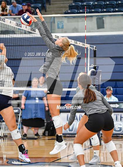 Thumbnail 1 in Bryan vs College Station photogallery.