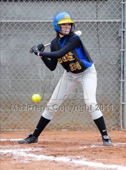 Thumbnail 3 in Anderson County vs. Sweetwater (AC Invitational) photogallery.