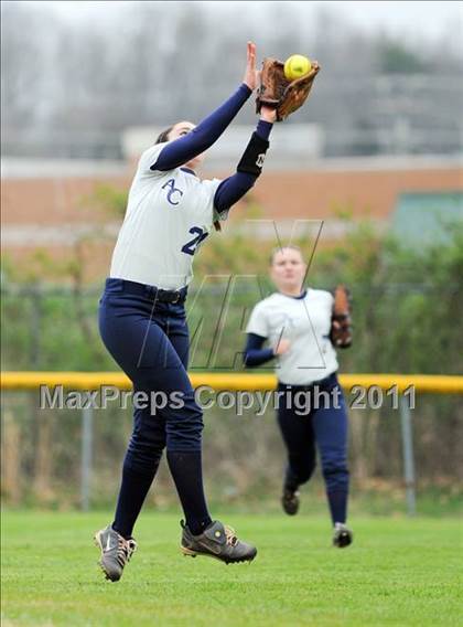 Thumbnail 2 in Anderson County vs. Sweetwater (AC Invitational) photogallery.