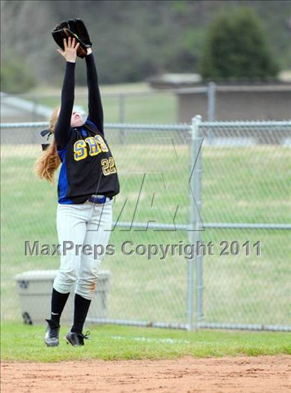 Thumbnail 3 in Anderson County vs. Sweetwater (AC Invitational) photogallery.