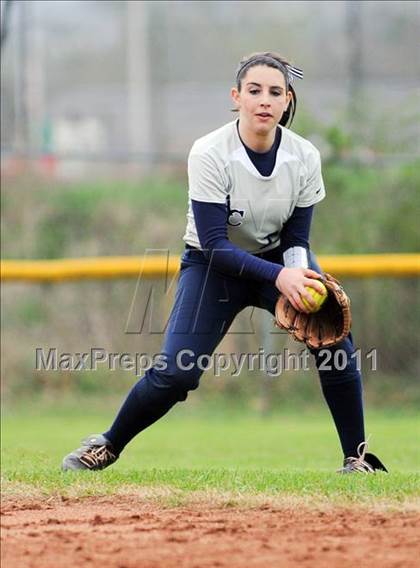 Thumbnail 1 in Anderson County vs. Sweetwater (AC Invitational) photogallery.