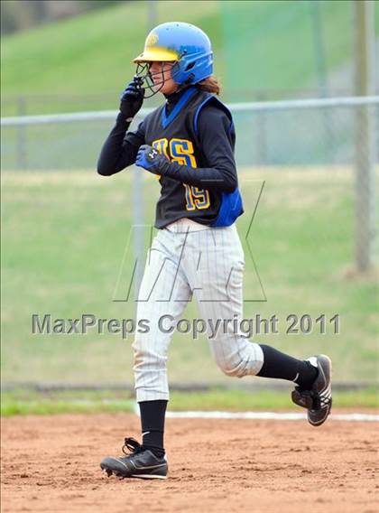 Thumbnail 2 in Anderson County vs. Sweetwater (AC Invitational) photogallery.