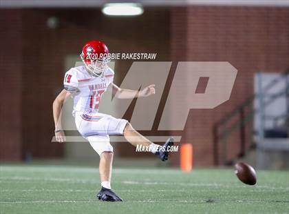 Thumbnail 3 in Caddo Mills vs. Van (UIL 4A D2 Area) photogallery.