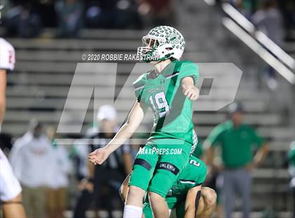 Thumbnail 2 in Caddo Mills vs. Van (UIL 4A D2 Area) photogallery.