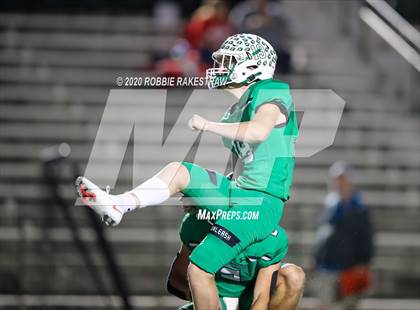Thumbnail 3 in Caddo Mills vs. Van (UIL 4A D2 Area) photogallery.