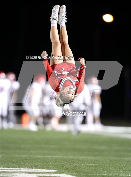 Thumbnail 2 in Caddo Mills vs. Van (UIL 4A D2 Area) photogallery.