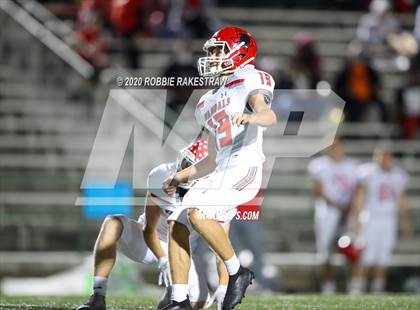 Thumbnail 2 in Caddo Mills vs. Van (UIL 4A D2 Area) photogallery.