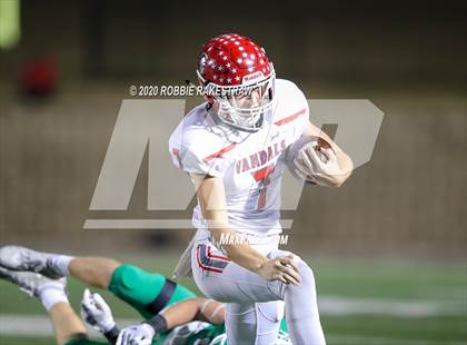 Thumbnail 1 in Caddo Mills vs. Van (UIL 4A D2 Area) photogallery.