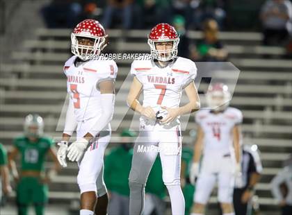 Thumbnail 3 in Caddo Mills vs. Van (UIL 4A D2 Area) photogallery.