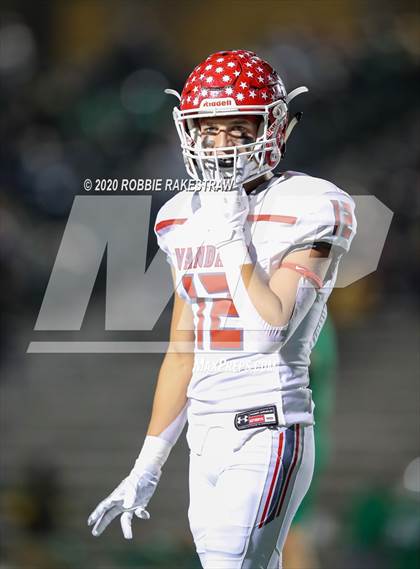 Thumbnail 1 in Caddo Mills vs. Van (UIL 4A D2 Area) photogallery.