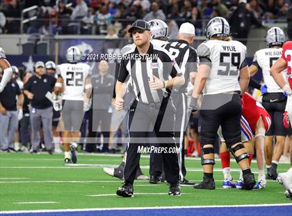 Thumbnail 3 in Westlake vs. Guyer (UIL Football 6A DII Finals) photogallery.
