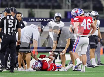 Thumbnail 1 in Westlake vs. Guyer (UIL Football 6A DII Finals) photogallery.