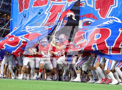 Thumbnail 3 in Westlake vs. Guyer (UIL Football 6A DII Finals) photogallery.