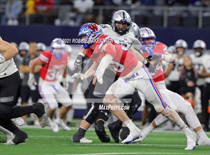 Thumbnail 2 in Westlake vs. Guyer (UIL Football 6A DII Finals) photogallery.