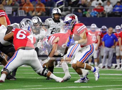 Thumbnail 3 in Westlake vs. Guyer (UIL Football 6A DII Finals) photogallery.