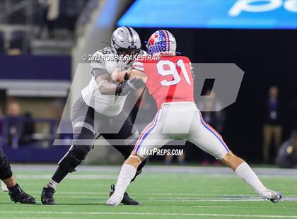 Thumbnail 2 in Westlake vs. Guyer (UIL Football 6A DII Finals) photogallery.