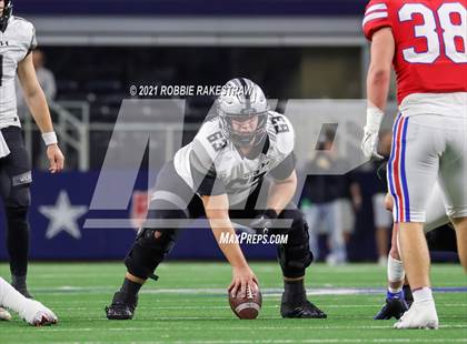 Thumbnail 3 in Westlake vs. Guyer (UIL Football 6A DII Finals) photogallery.