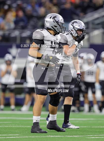Thumbnail 3 in Westlake vs. Guyer (UIL Football 6A DII Finals) photogallery.