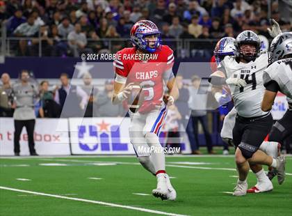 Thumbnail 3 in Westlake vs. Guyer (UIL Football 6A DII Finals) photogallery.