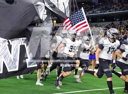 Thumbnail 2 in Westlake vs. Guyer (UIL Football 6A DII Finals) photogallery.