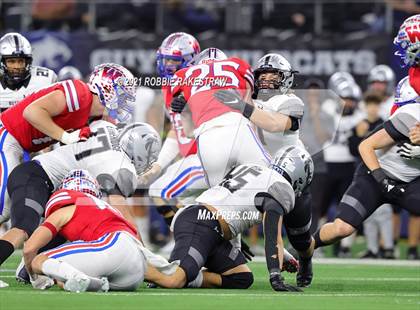 Thumbnail 1 in Westlake vs. Guyer (UIL Football 6A DII Finals) photogallery.
