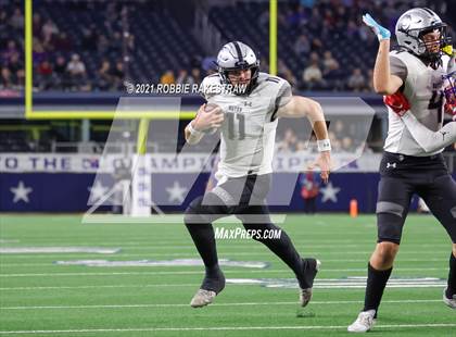 Thumbnail 1 in Westlake vs. Guyer (UIL Football 6A DII Finals) photogallery.