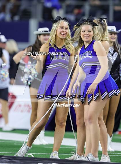 Thumbnail 1 in Westlake vs. Guyer (UIL Football 6A DII Finals) photogallery.