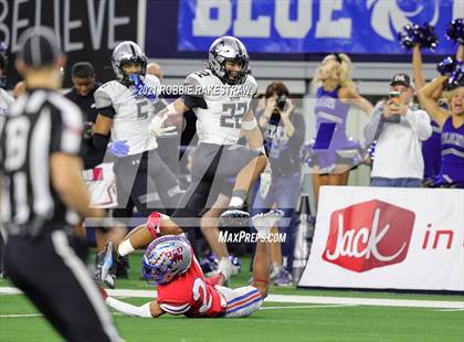 Thumbnail 1 in Westlake vs. Guyer (UIL Football 6A DII Finals) photogallery.