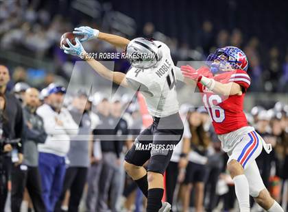 Thumbnail 2 in Westlake vs. Guyer (UIL Football 6A DII Finals) photogallery.