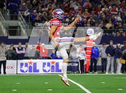 Thumbnail 1 in Westlake vs. Guyer (UIL Football 6A DII Finals) photogallery.