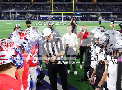 Thumbnail 1 in Westlake vs. Guyer (UIL Football 6A DII Finals) photogallery.