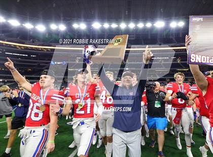 Thumbnail 1 in Westlake vs. Guyer (UIL Football 6A DII Finals) photogallery.