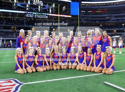 Thumbnail 2 in Westlake vs. Guyer (UIL Football 6A DII Finals) photogallery.