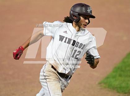 Thumbnail 2 in Maloney vs. Windsor (CIAC Class L Final) photogallery.