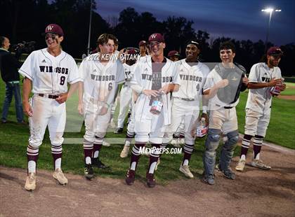 Thumbnail 3 in Maloney vs. Windsor (CIAC Class L Final) photogallery.