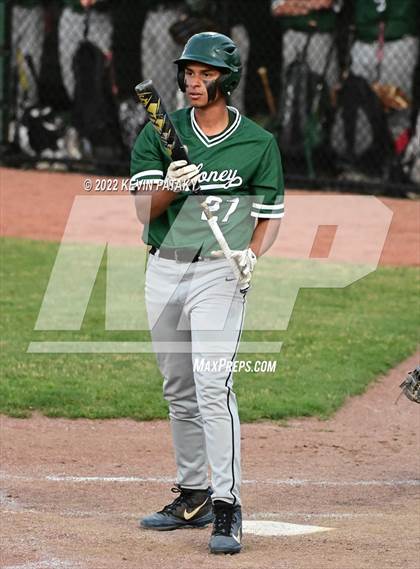 Thumbnail 2 in Maloney vs. Windsor (CIAC Class L Final) photogallery.