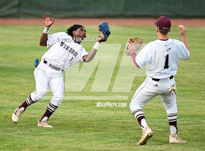 Thumbnail 3 in Maloney vs. Windsor (CIAC Class L Final) photogallery.