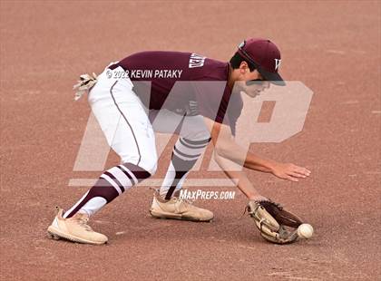 Thumbnail 2 in Maloney vs. Windsor (CIAC Class L Final) photogallery.