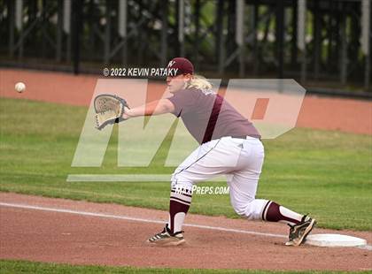 Thumbnail 2 in Maloney vs. Windsor (CIAC Class L Final) photogallery.