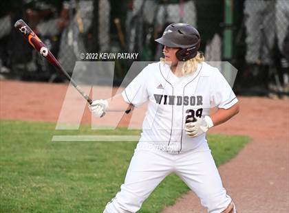 Thumbnail 2 in Maloney vs. Windsor (CIAC Class L Final) photogallery.