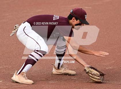 Thumbnail 3 in Maloney vs. Windsor (CIAC Class L Final) photogallery.
