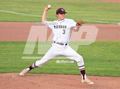 Thumbnail 1 in Maloney vs. Windsor (CIAC Class L Final) photogallery.