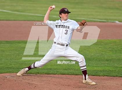 Thumbnail 2 in Maloney vs. Windsor (CIAC Class L Final) photogallery.