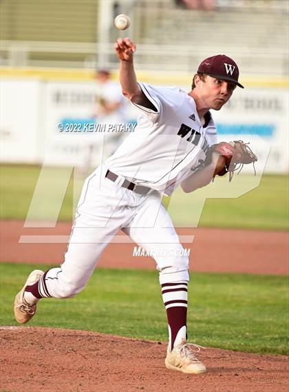 Thumbnail 3 in Maloney vs. Windsor (CIAC Class L Final) photogallery.