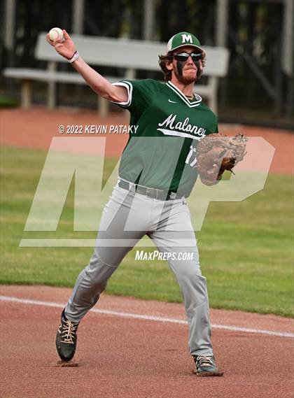 Thumbnail 2 in Maloney vs. Windsor (CIAC Class L Final) photogallery.