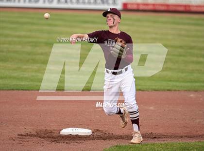 Thumbnail 3 in Maloney vs. Windsor (CIAC Class L Final) photogallery.